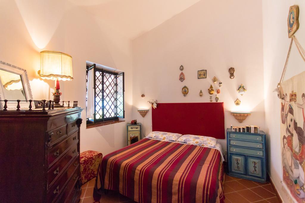 Villa Adamo Scopello  Bilik gambar