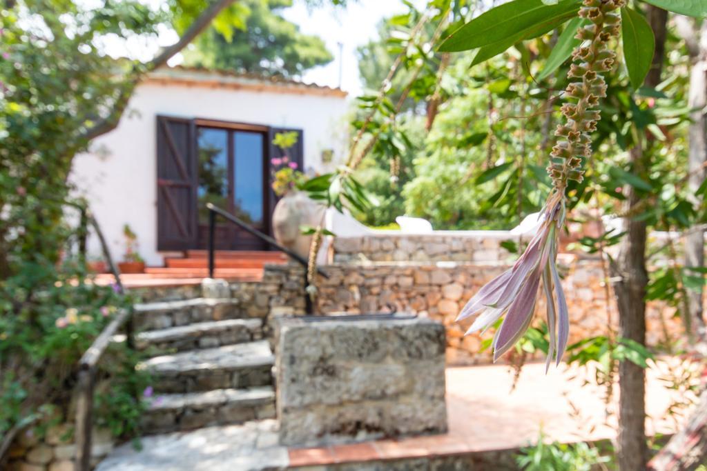 Villa Adamo Scopello  Bilik gambar