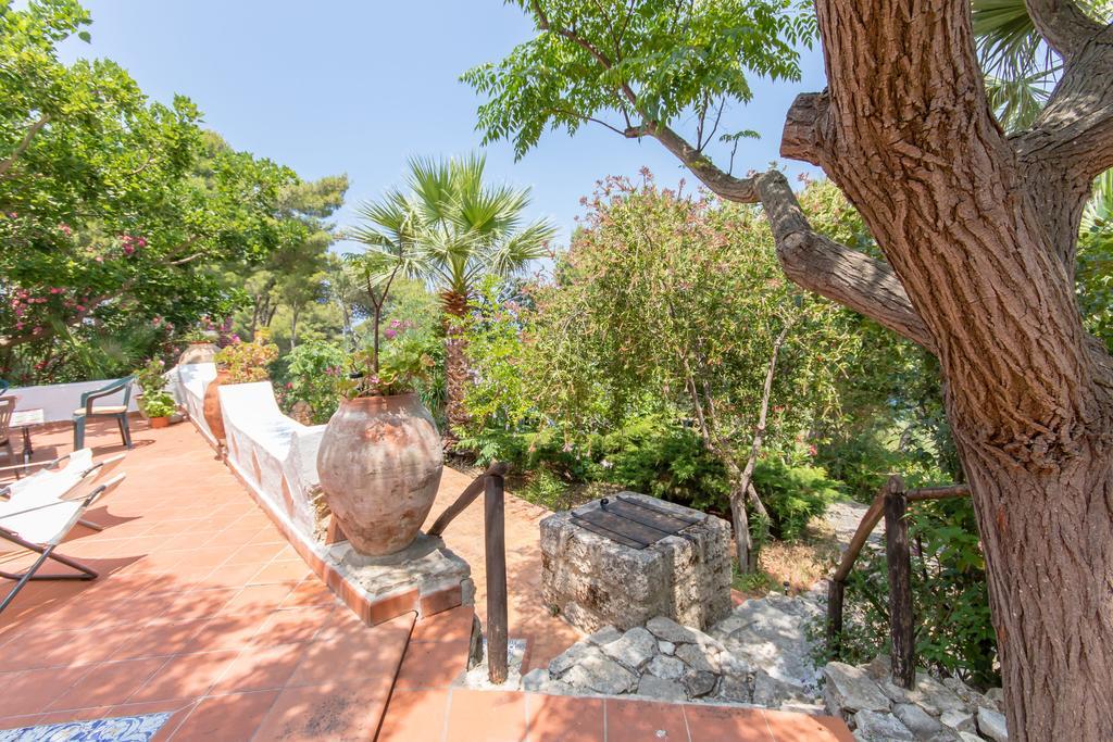 Villa Adamo Scopello  Bilik gambar